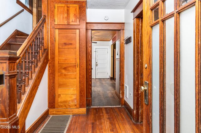 969 Vischer Avenue, Rotterdam, NY 12306