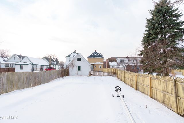 969 Vischer Avenue, Rotterdam, NY 12306