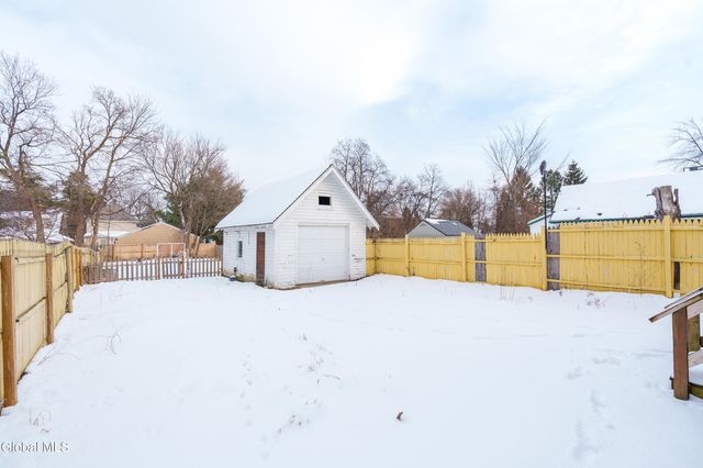 969 Vischer Avenue, Rotterdam, NY 12306