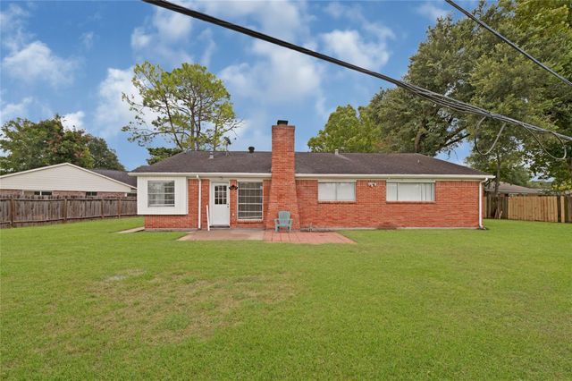 7302 Redding Road, Houston, TX 77036