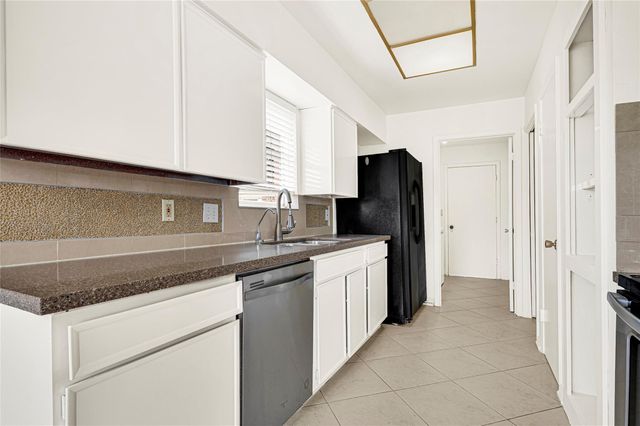 7302 Redding Road, Houston, TX 77036