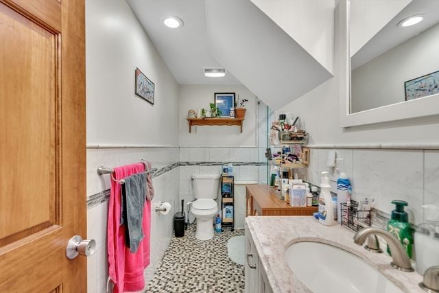 34 Summer St, Somerville, MA 02143