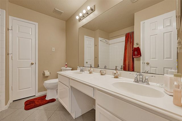 1406 Lofty Mills Drive, Houston, TX 77339