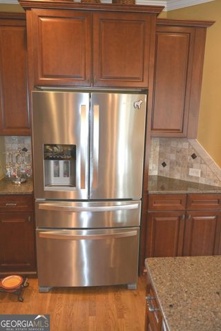 881 Creekview Bluff Way, Buford, GA 30518