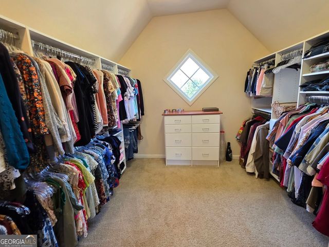 881 Creekview Bluff Way, Buford, GA 30518