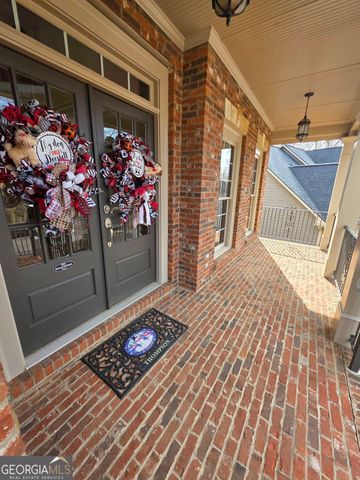 881 Creekview Bluff Way, Buford, GA 30518