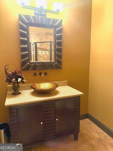 881 Creekview Bluff Way, Buford, GA 30518