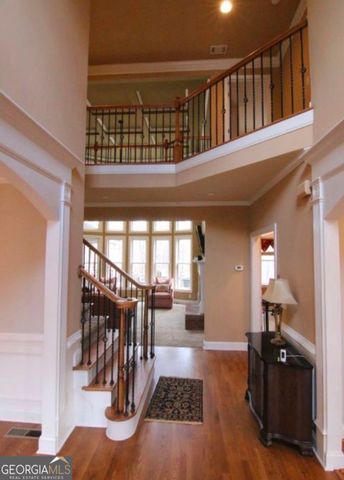 881 Creekview Bluff Way, Buford, GA 30518