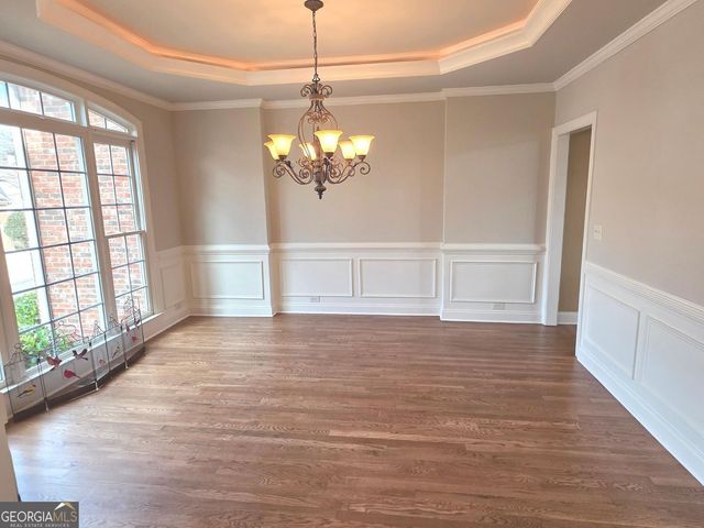 881 Creekview Bluff Way, Buford, GA 30518