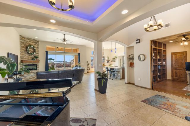 1420 20TH Avenue SE, Rio Rancho, NM 87124