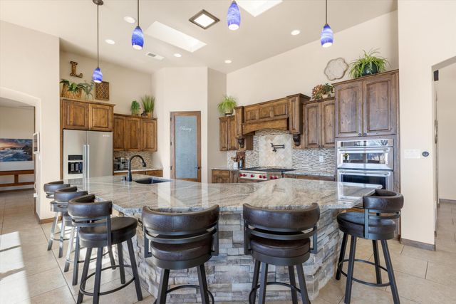 1420 20TH Avenue SE, Rio Rancho, NM 87124