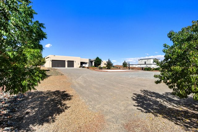 1420 20TH Avenue SE, Rio Rancho, NM 87124