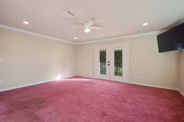 6012 Englishoak Drive, Arlington, TX 76016