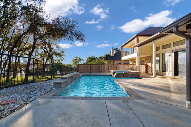 6012 Englishoak Drive, Arlington, TX 76016