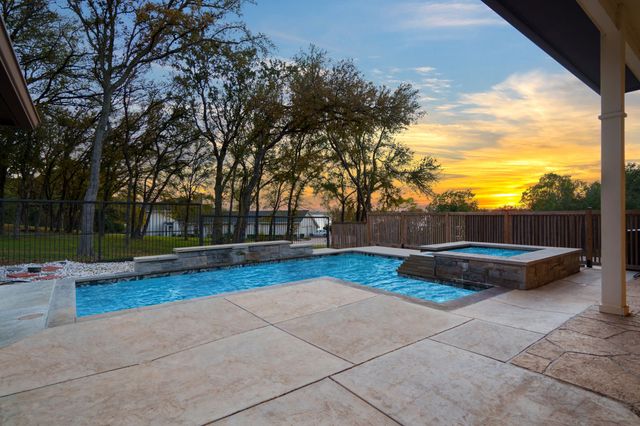6012 Englishoak Drive, Arlington, TX 76016