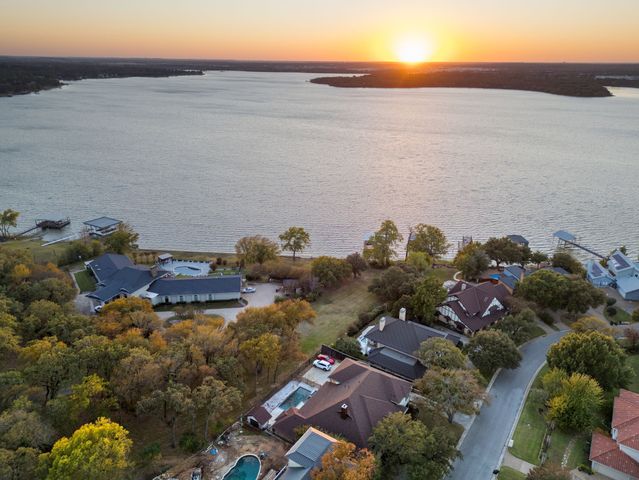 6012 Englishoak Drive, Arlington, TX 76016