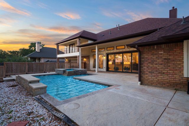 6012 Englishoak Drive, Arlington, TX 76016