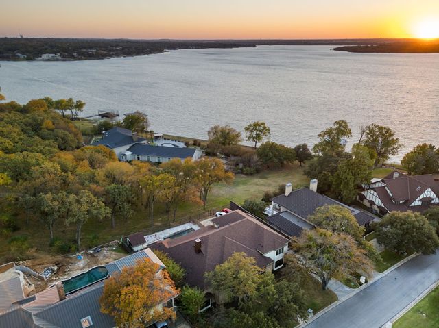 6012 Englishoak Drive, Arlington, TX 76016