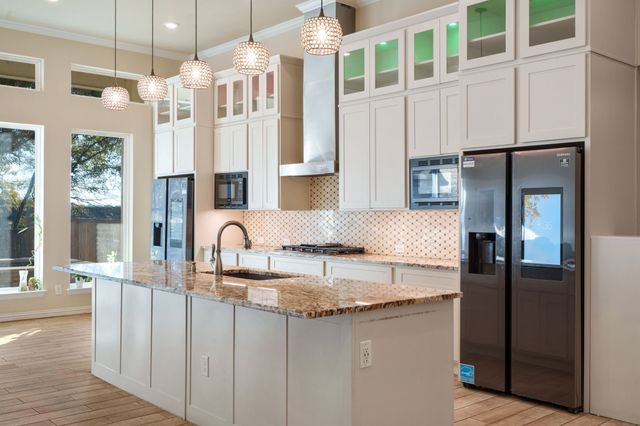 6012 Englishoak Drive, Arlington, TX 76016