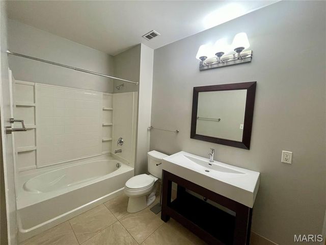 2020 Washington Avenue 606, St Louis, MO 63103