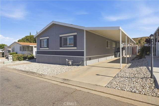 5200 Entrar 134, Palmdale, CA 93551