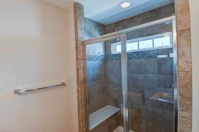 5020 Spinel ST, Virginia Beach, VA 23462