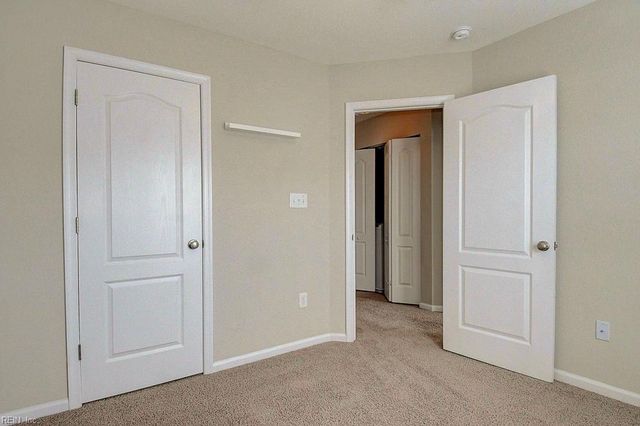 5020 Spinel ST, Virginia Beach, VA 23462