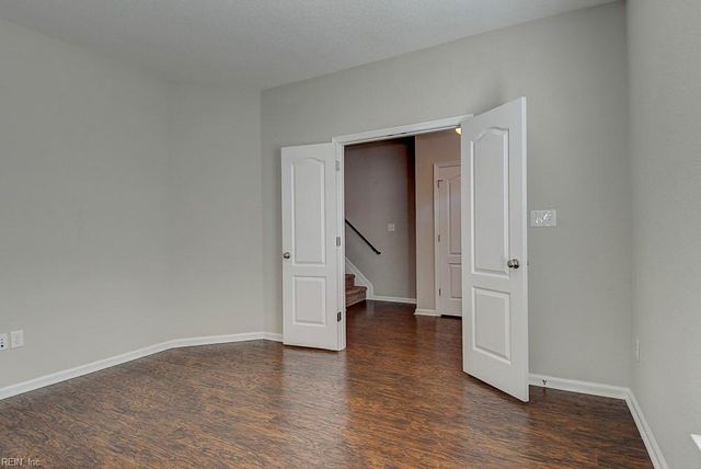 5020 Spinel ST, Virginia Beach, VA 23462