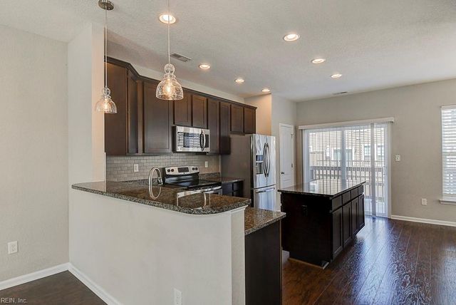 5020 Spinel ST, Virginia Beach, VA 23462