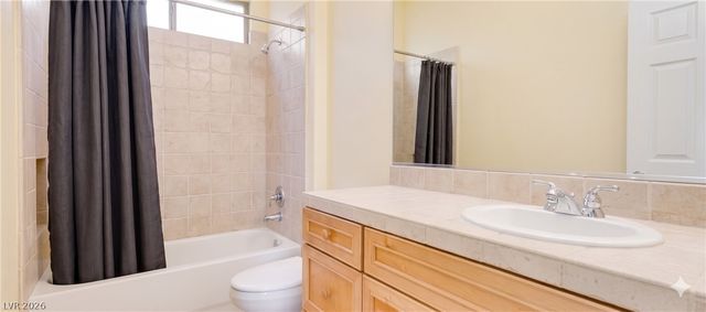 17 Glade Water Drive, Henderson, NV 89052