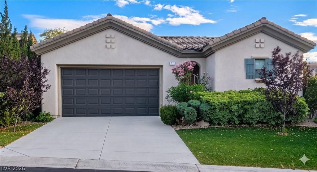 17 Glade Water Drive, Henderson, NV 89052