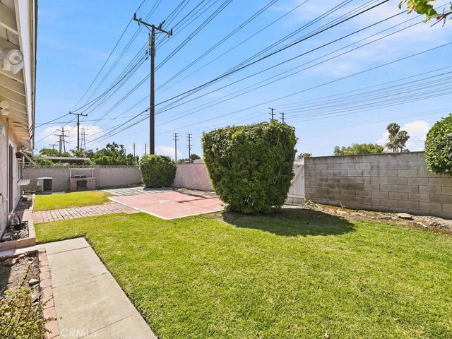 6314 Sherman Way, Buena Park, CA 90620