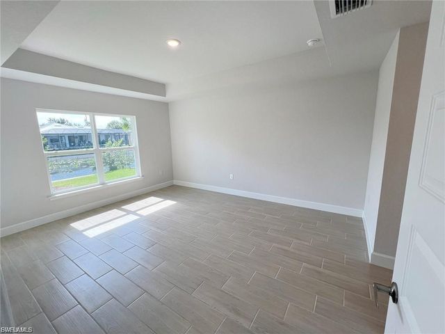 410 SE 1st TER, Cape Coral, FL 33990