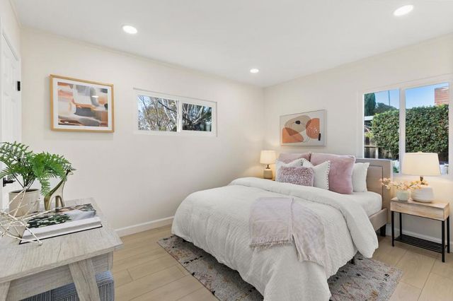 274 W Duane Avenue, Sunnyvale, CA 94085