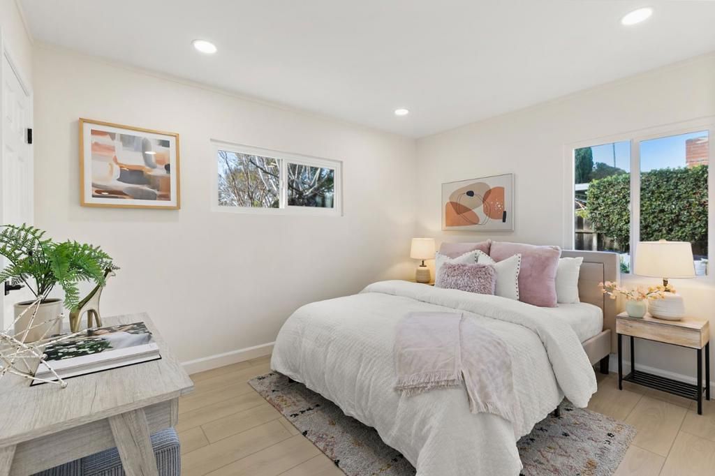 Image 16 of property listing at 274 W Duane Avenue, Sunnyvale, CA 94085