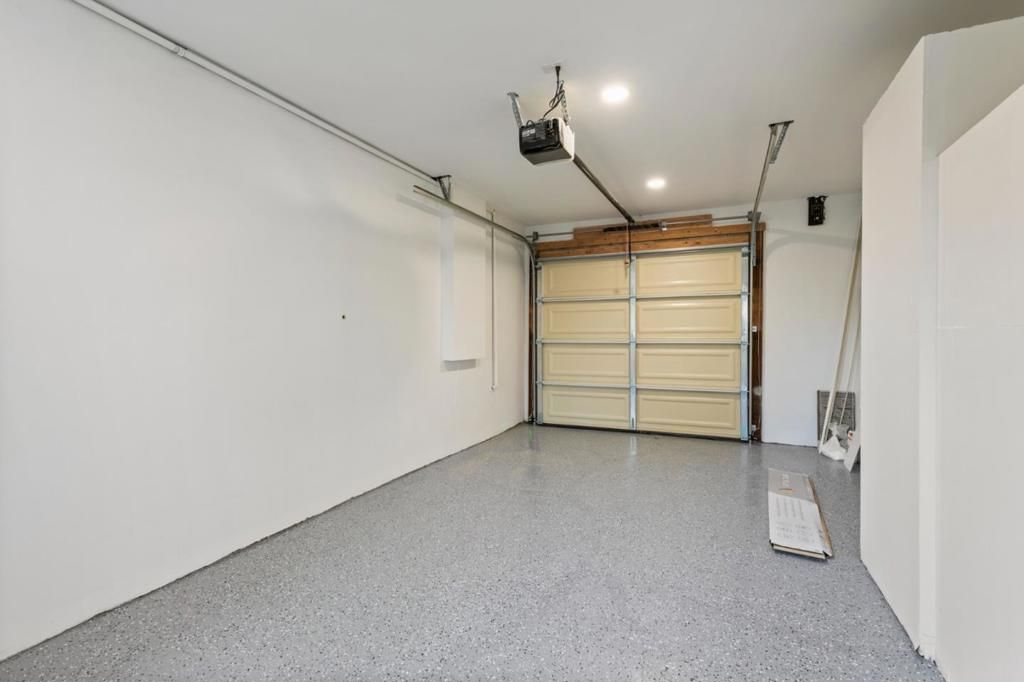 Image 22 of property listing at 274 W Duane Avenue, Sunnyvale, CA 94085