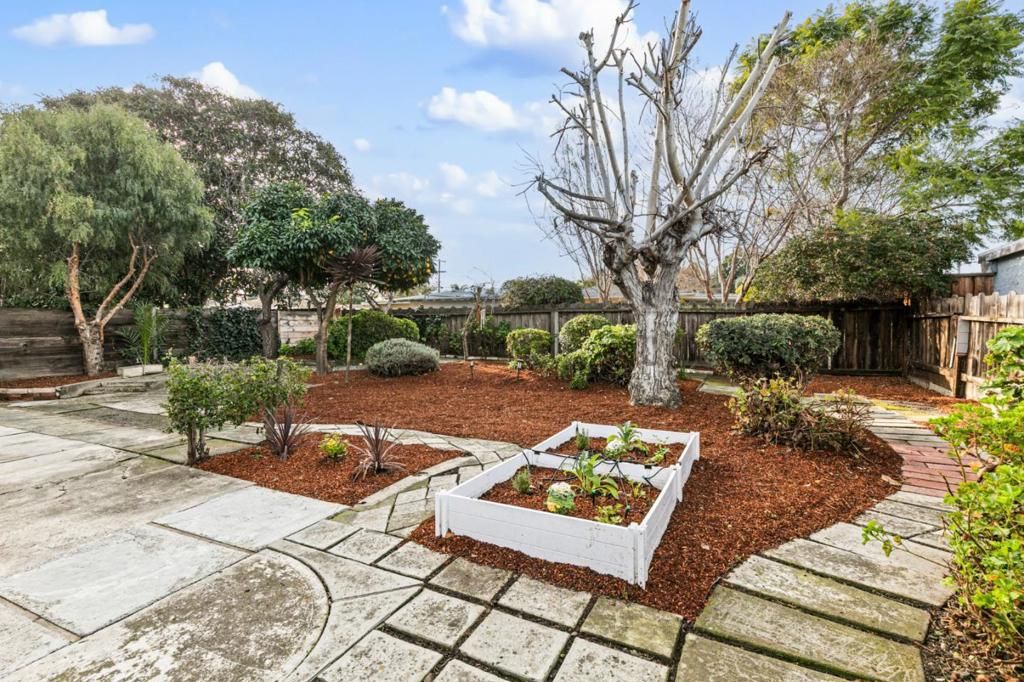 Image 25 of property listing at 274 W Duane Avenue, Sunnyvale, CA 94085