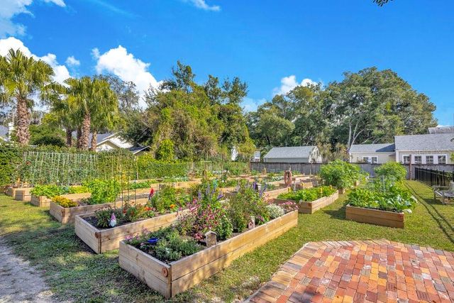 1010 E ROBINSON, Orlando, FL 32801