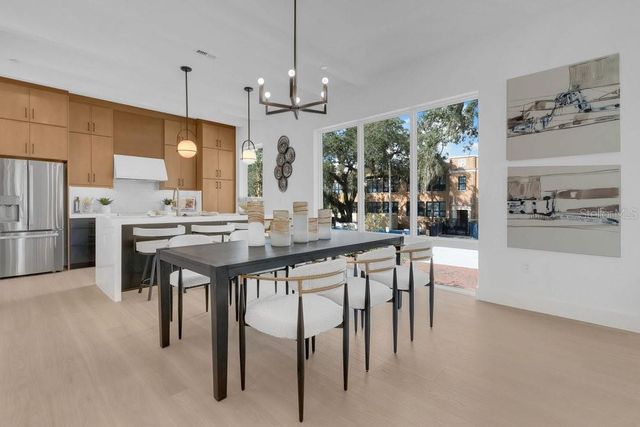 1010 E ROBINSON, Orlando, FL 32801