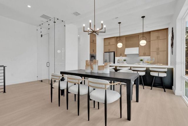 1010 E ROBINSON, Orlando, FL 32801