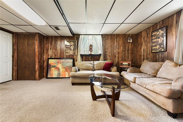 5610 5th St, Baldwin Boro, PA 15236