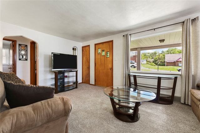 5610 5th St, Baldwin Boro, PA 15236