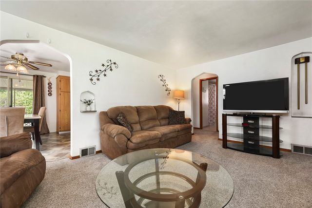 5610 5th St, Baldwin Boro, PA 15236