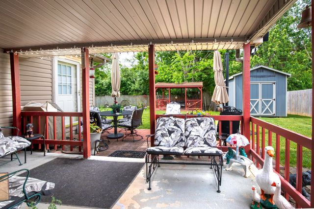 843 Kingsway Drive, Versailles, KY 40383