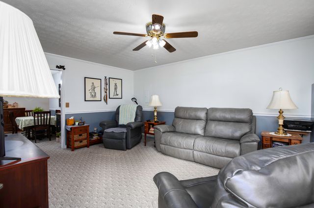 843 Kingsway Drive, Versailles, KY 40383