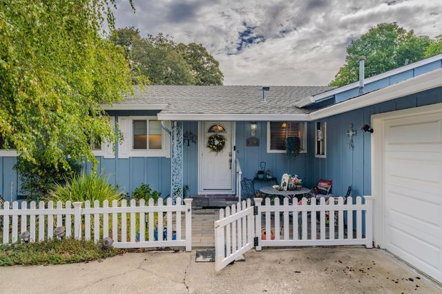 270 Patricia Ln, Sutter Creek, CA 95685