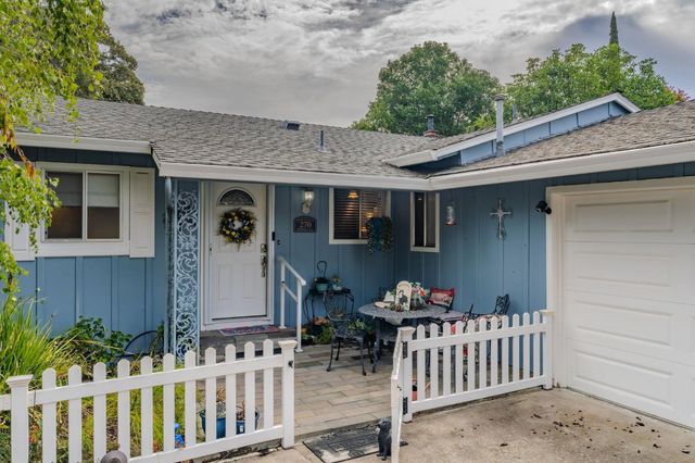 270 Patricia Ln, Sutter Creek, CA 95685