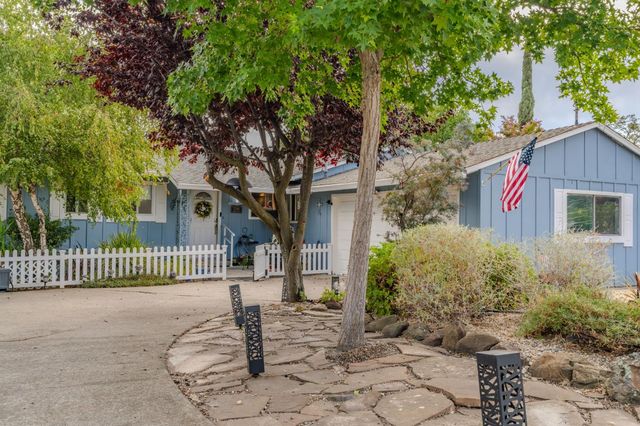 270 Patricia Ln, Sutter Creek, CA 95685