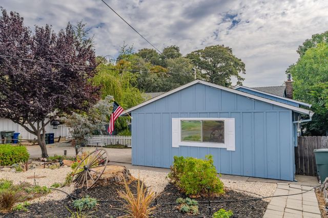 270 Patricia Ln, Sutter Creek, CA 95685