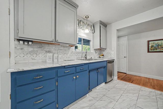270 Patricia Ln, Sutter Creek, CA 95685